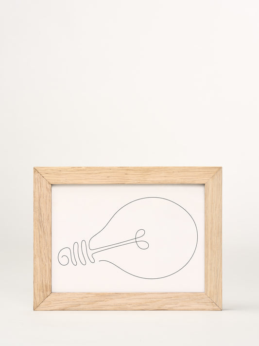 Kortet placeret i en smuk upcycled billedramme i eg – skabt til at blive gemt som et varigt minde.